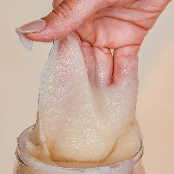 Tree Hut Vanilla Shea Sugar Body Scrub With Natural Oils 510 g Size New Product - Picture 10 of 13